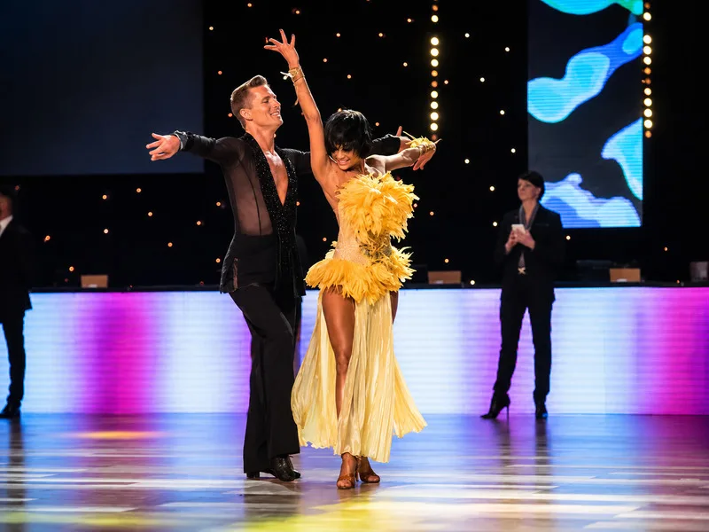 Samba, Cha-Cha-Cha, Rumba, Paso Doble và Jive có tiết tấu cùng phong cách thể hiện hoàn toàn khác nhau.